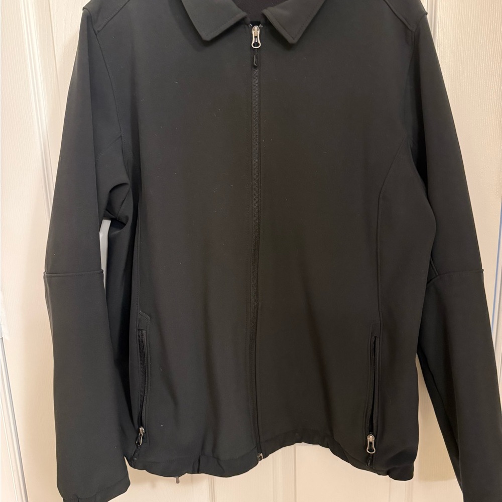 L.L. Bean Men's Black Water Resistant Jacket in L/T 42-44